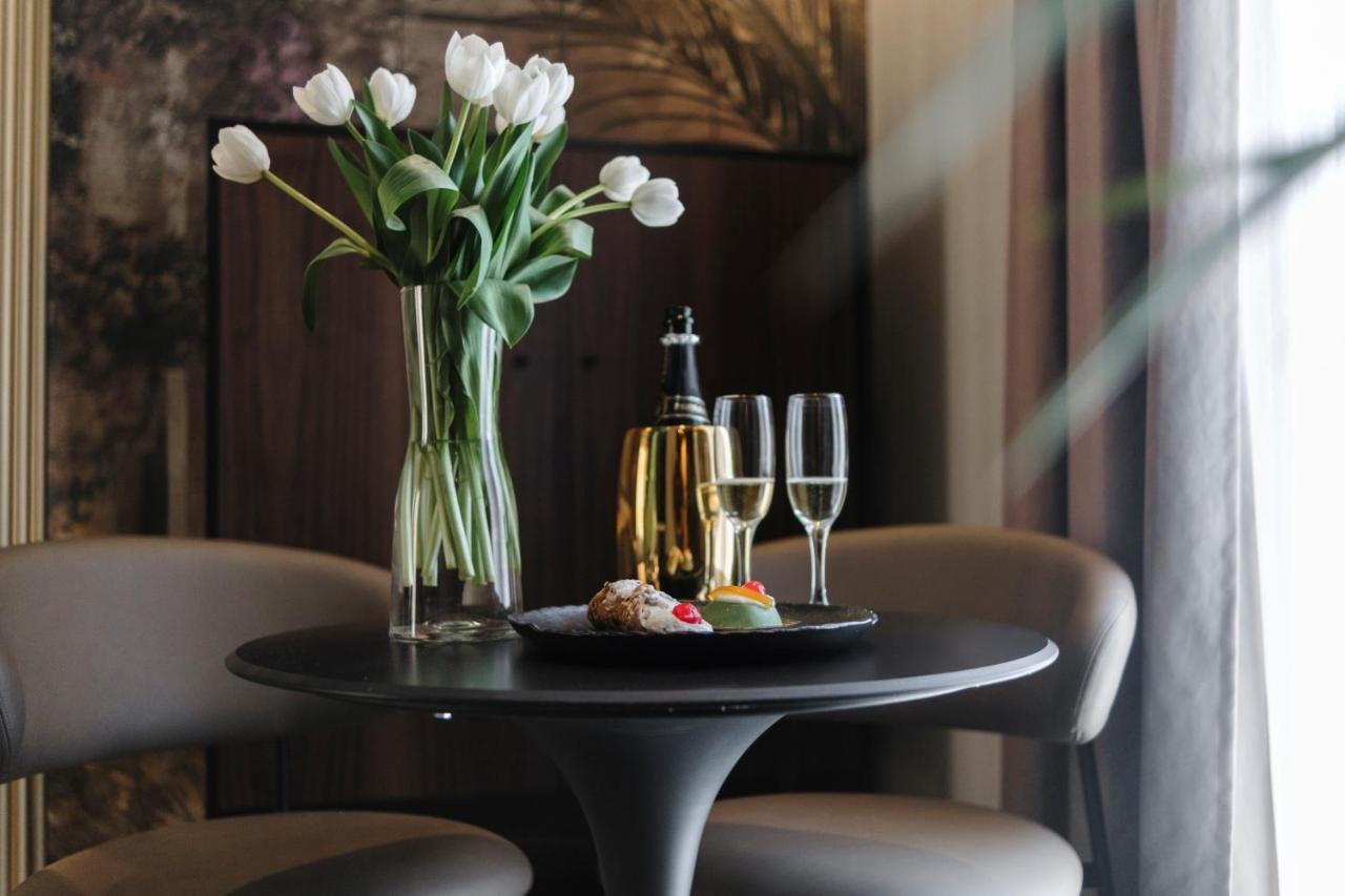 Aquasuite - Luxury Experience & Spa Palermo Bagian luar foto